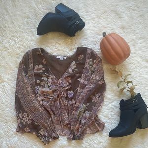 American Eagle Brown Floral Blouse